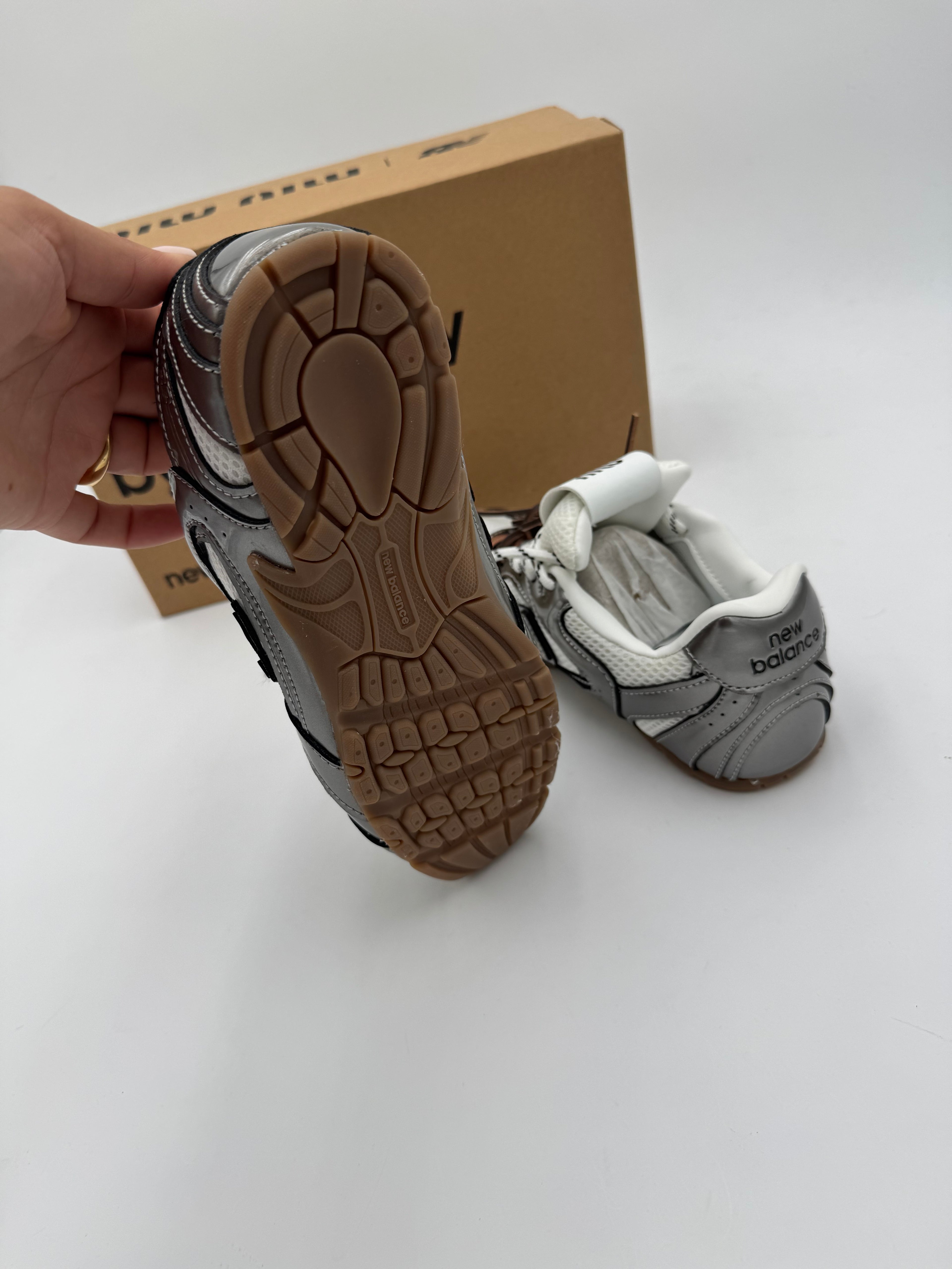 Sneakers new argento
