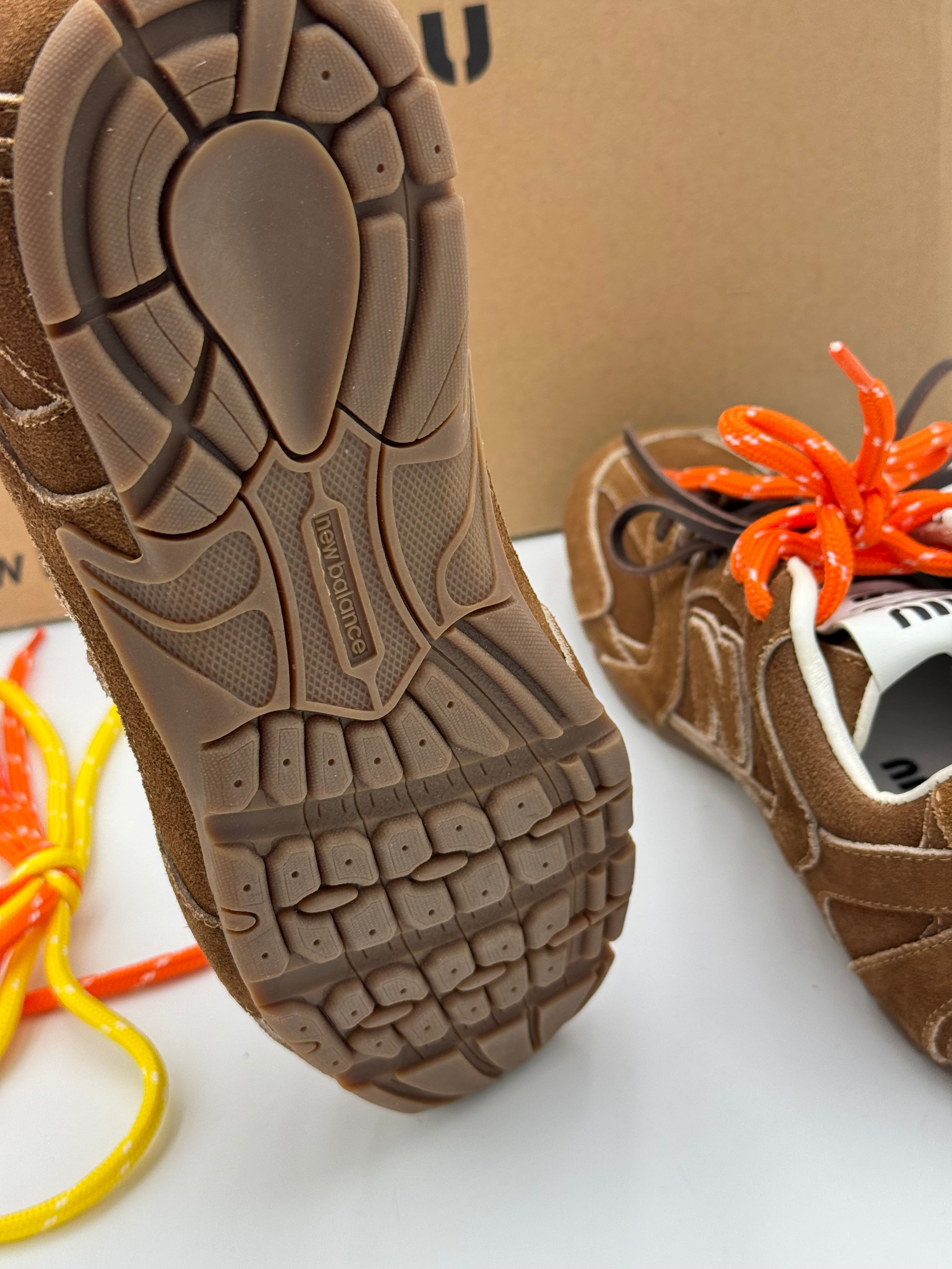 Sneakers new