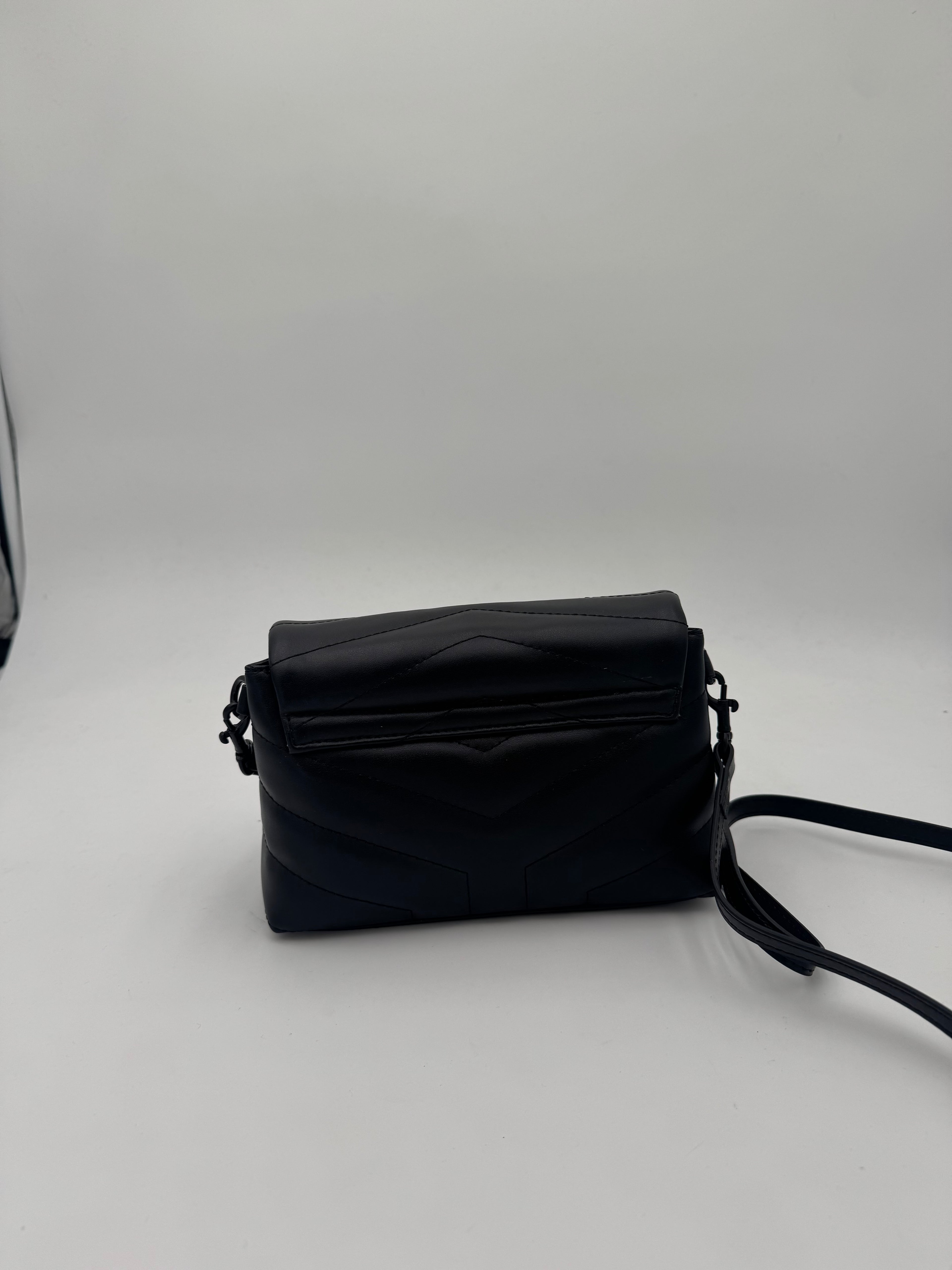 Lou black 20cm