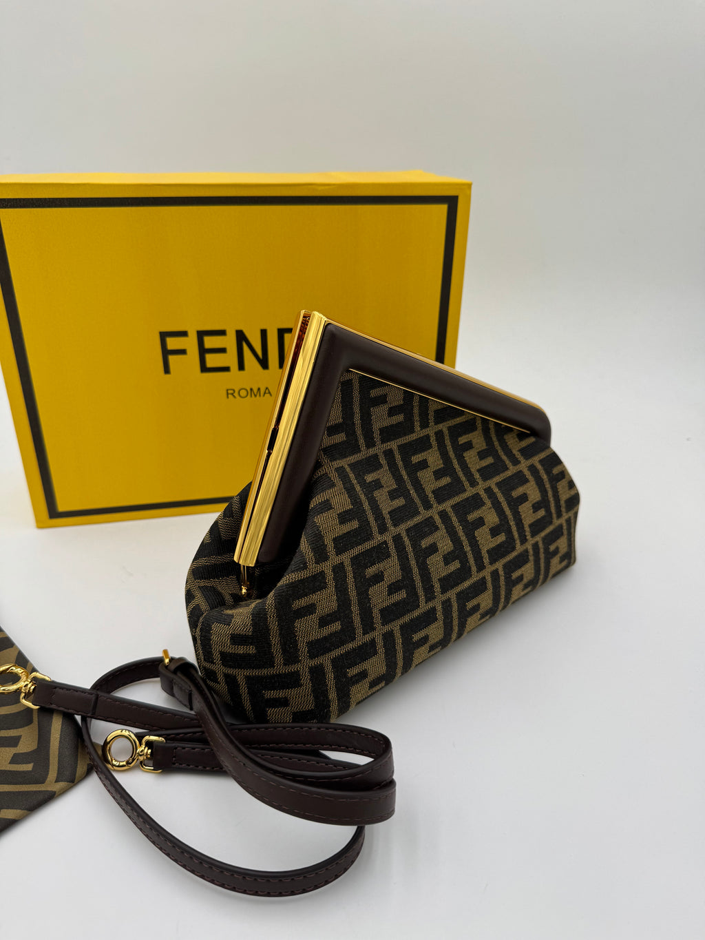 Borsetta fey 22cm