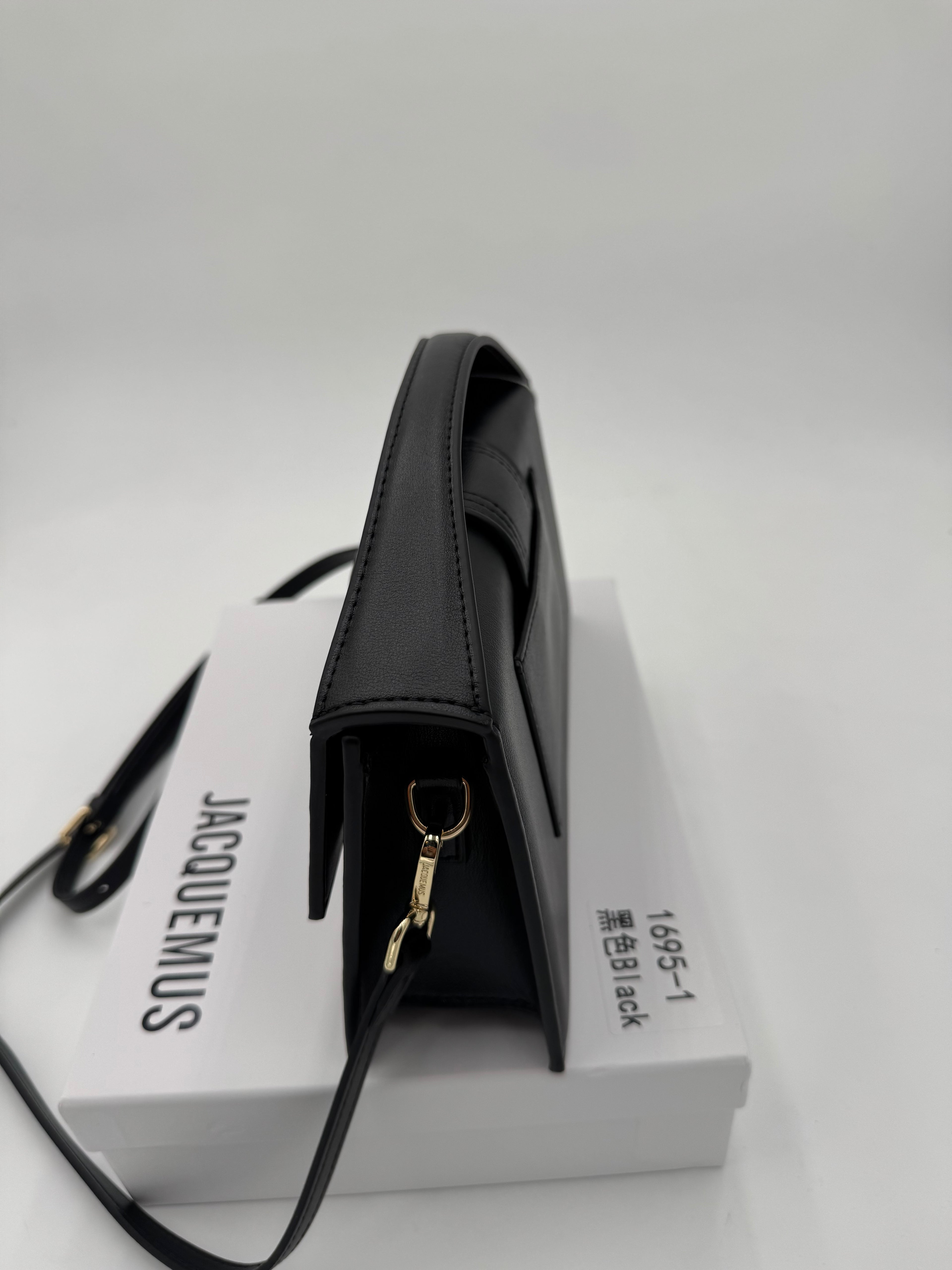 Borsa jacqui 23cm black/oro