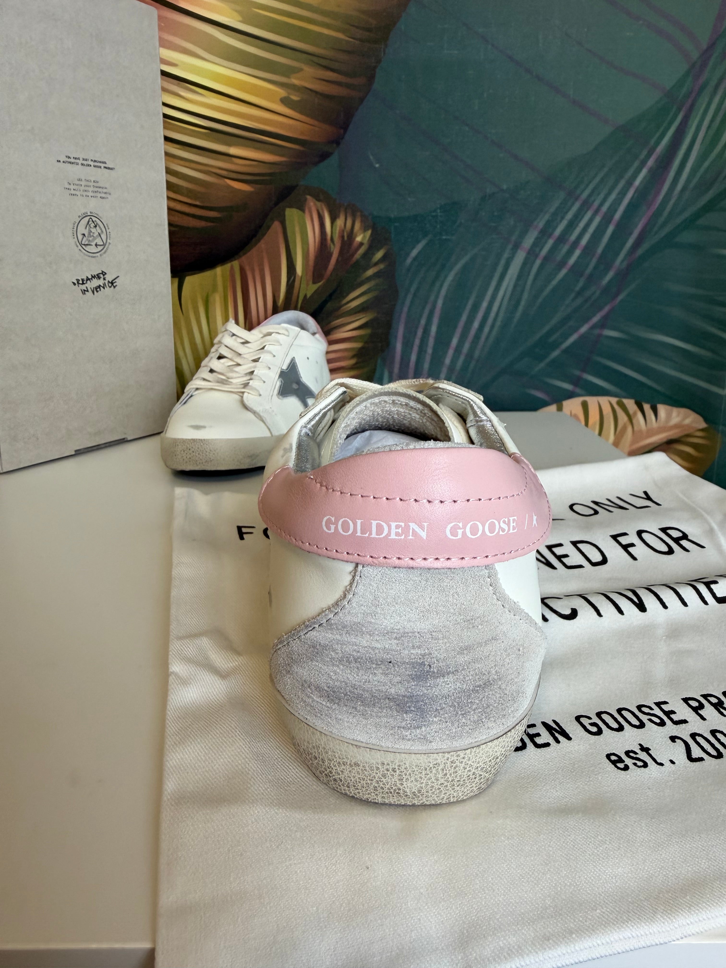 Sneakers pink