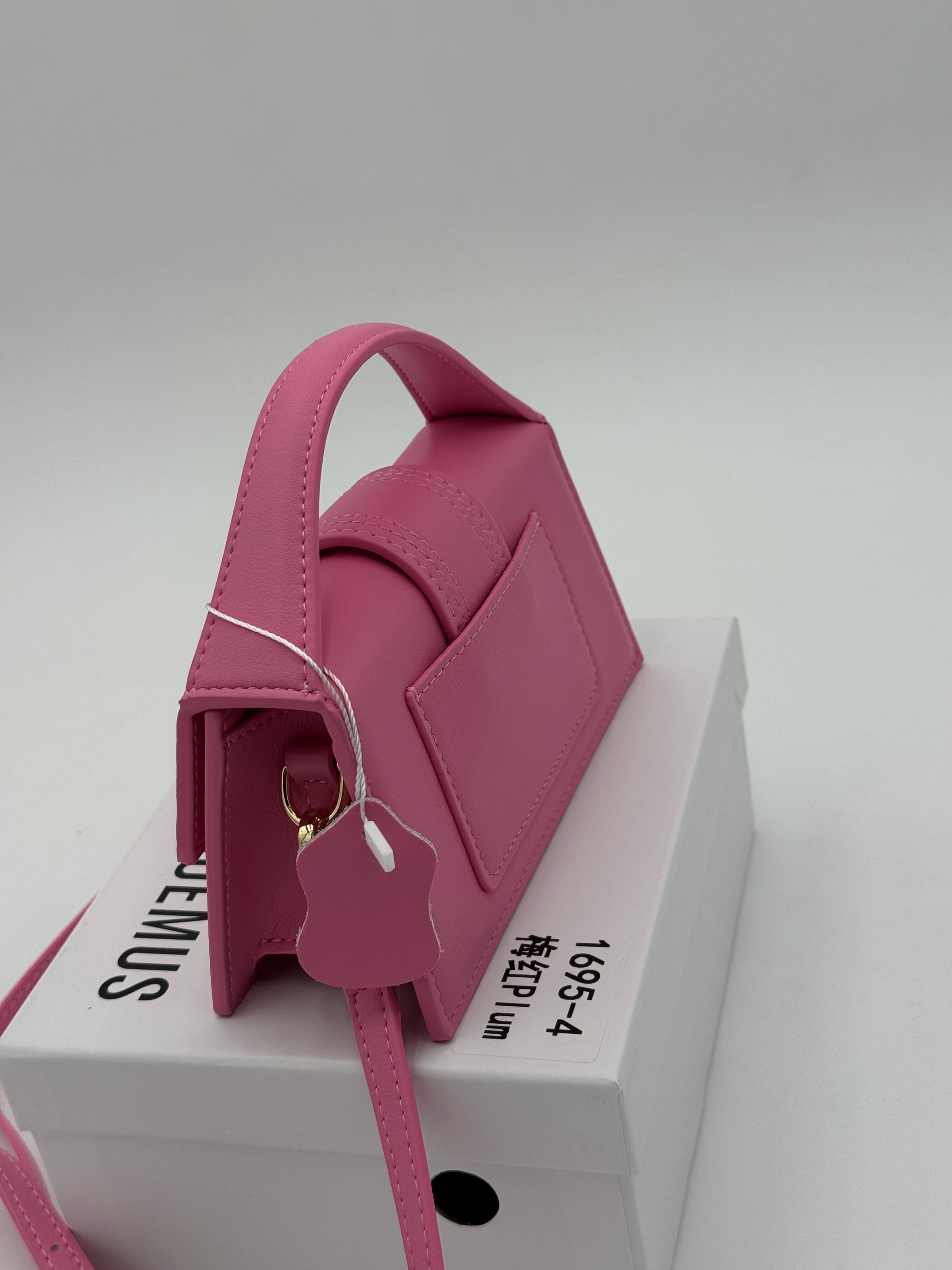 Mini jacqui pink 15cm
